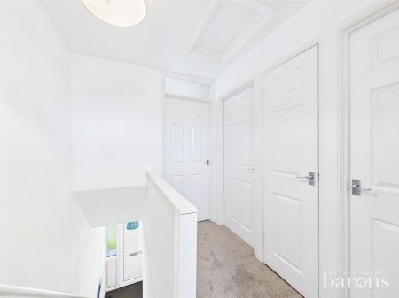 3 bedroom Terraced House for sale in Lyn Court, Basingstoke