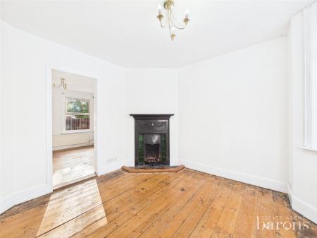 3 bedroom Terraced House for sale in Sarum Hill, Basingstoke
