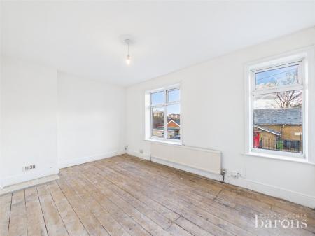 3 bedroom Terraced House for sale in Sarum Hill, Basingstoke