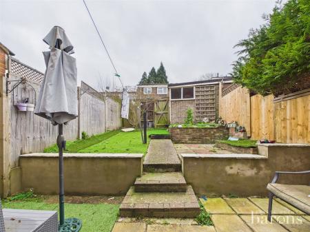 4 bedroom House for sale in Shakespeare Road, Basingstoke