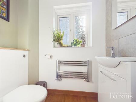 3 bedroom Link detached house for sale in Rycroft Meadow, Beggarwood