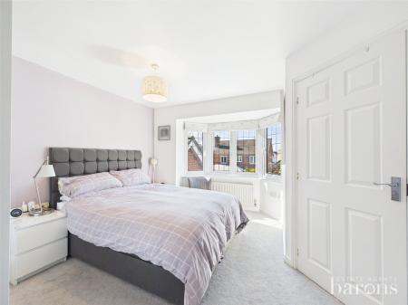 3 bedroom Link detached house for sale in Rycroft Meadow, Beggarwood