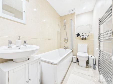 2 bedroom Terraced House for sale in Heathfield, Basingstoke