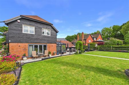 4 bedroom Detached house for sale in Doric Avenue, Chineham