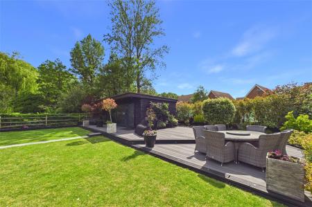 4 bedroom Detached house for sale in Doric Avenue, Chineham
