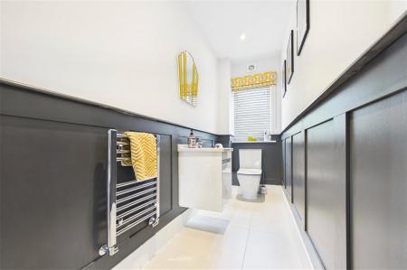 4 bedroom Detached house for sale in Doric Avenue, Chineham