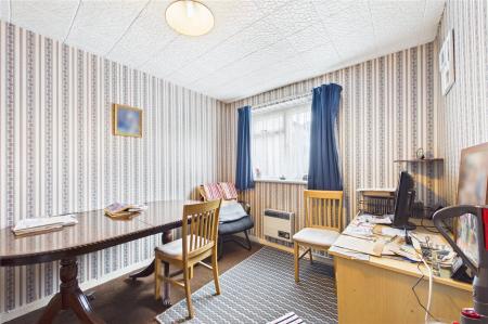 4 bedroom Terraced House for sale in St. Michaels Road, Basingstoke