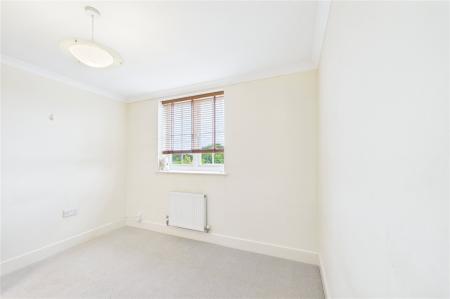2 bedroom Flat for sale in Richards Field, Chineham