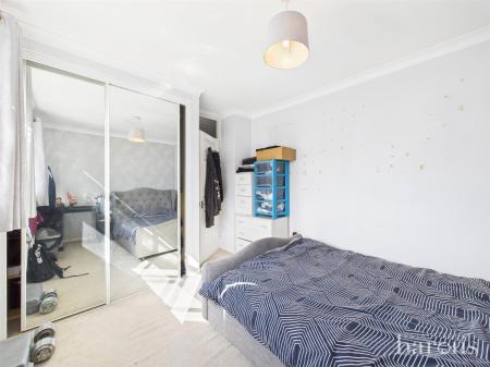 4 bedroom Terraced House for sale in Kenilworth Road, Basingstoke