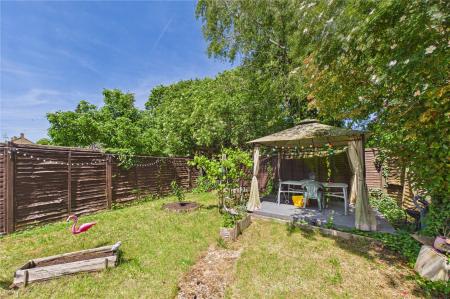 3 bedroom Semi-detached house for sale in Kipling Walk, Basingstoke