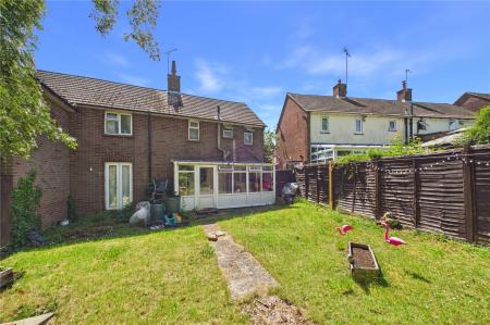 3 bedroom Semi-detached house for sale in Kipling Walk, Basingstoke