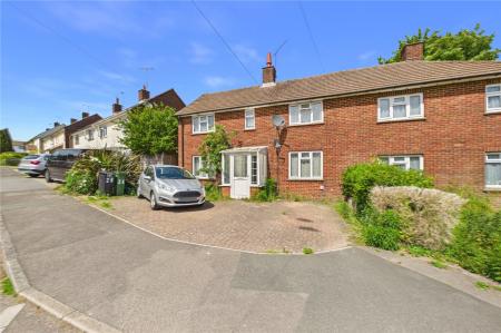 3 bedroom Semi-detached house for sale in Kipling Walk, Basingstoke