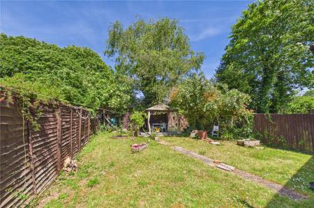3 bedroom Semi-detached house for sale in Kipling Walk, Basingstoke