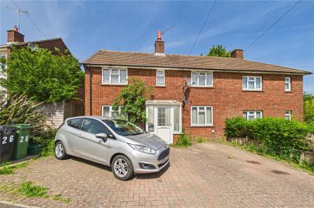 3 bedroom Semi-detached house for sale in Kipling Walk, Basingstoke