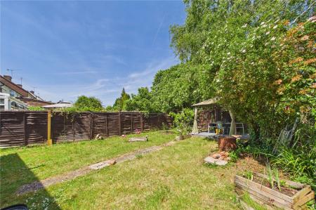 3 bedroom Semi-detached house for sale in Kipling Walk, Basingstoke