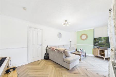 3 bedroom Terraced House for sale in Pershore Road, Basingstoke