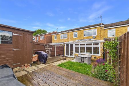 3 bedroom Terraced House for sale in Pershore Road, Basingstoke