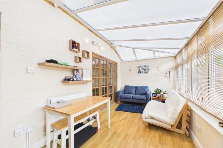 3 bedroom Terraced House for sale in Pershore Road, Basingstoke