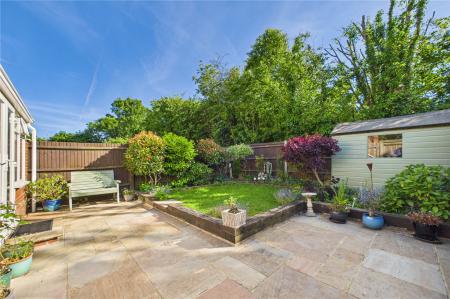 2 bedroom End of terrace house for sale in Birches Crest, Hatch Warren