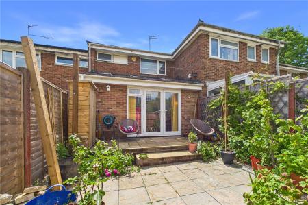 3 bedroom Terraced House for sale in Blackwater Close, Basingstoke