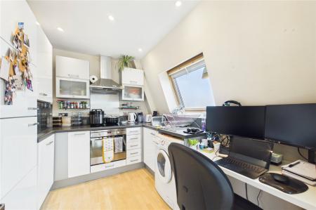 1 bedroom Flat to let in Winterthur Way, Basingstoke