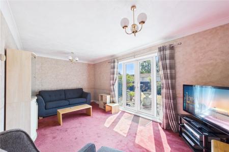 3 bedroom End of terrace house for sale in Dover Close, Basingstoke