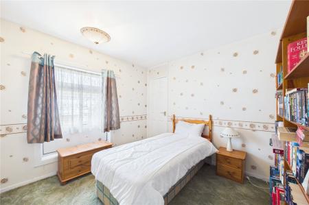 3 bedroom End of terrace house for sale in Dover Close, Basingstoke