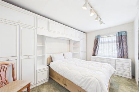 3 bedroom End of terrace house for sale in Dover Close, Basingstoke