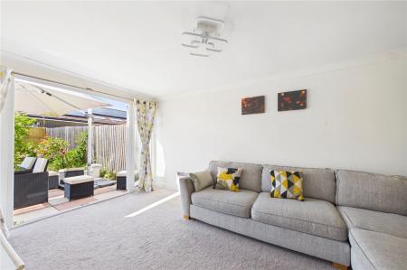 3 bedroom End of terrace house for sale in Mourne Close, Basingstoke