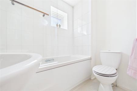 3 bedroom Semi-detached house for sale in Gardiner Road, Basingstoke
