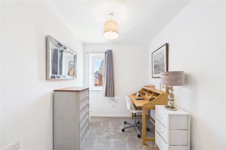 3 bedroom Semi-detached house for sale in Gardiner Road, Basingstoke