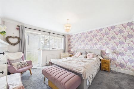 2 bedroom Maisonette for sale in Bliss Close, Basingstoke