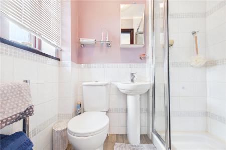 3 bedroom Link detached house for sale in Waterloo Avenue, Basingstoke