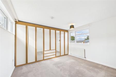 3 bedroom End of terrace house to let in Orkney Close, Basingstoke