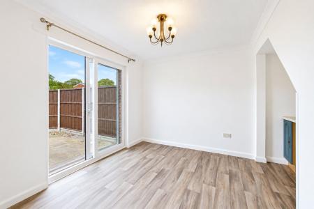 3 bedroom End of terrace house to let in Orkney Close, Basingstoke
