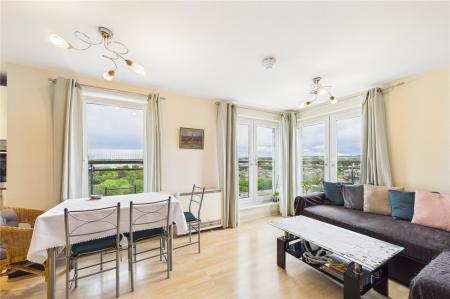 2 bedroom Flat to let in Winterthur Way, Basingstoke