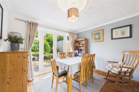 3 bedroom Detached house for sale in Columbine Road, Basingstoke