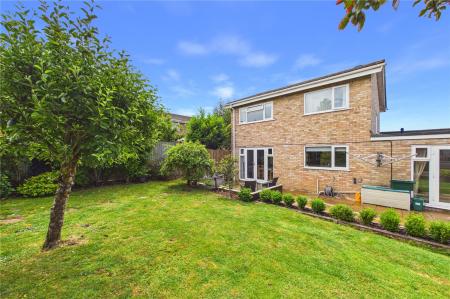 3 bedroom Detached house for sale in Columbine Road, Basingstoke