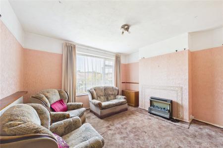 3 bedroom Semi-detached house for sale in Elmwood Way, Basingstoke