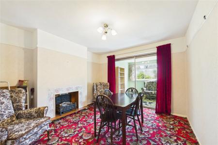 3 bedroom Semi-detached house for sale in Elmwood Way, Basingstoke