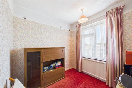3 bedroom Semi-detached house for sale in Elmwood Way, Basingstoke