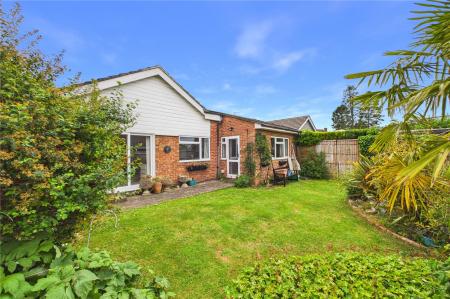 3 bedroom Detached bungalow for sale in Severn Gardens, Oakley