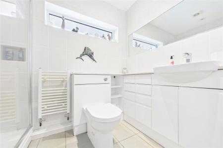 3 bedroom Detached bungalow for sale in Severn Gardens, Oakley