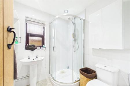 2 bedroom Detached bungalow to let in Portway, Riseley