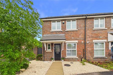 2 bedroom Semi-detached house for sale in Richards Field, Chineham