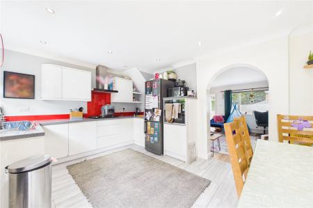 3 bedroom Terraced House for sale in Stratton Road, Basingstoke