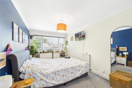 3 bedroom Terraced House for sale in Stratton Road, Basingstoke