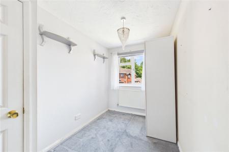 2 bedroom Terraced House for sale in Windsor Gardens, Basingstoke