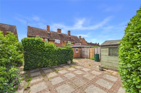 3 bedroom End of terrace house for sale in Queen Mary Avenue, Basingstoke