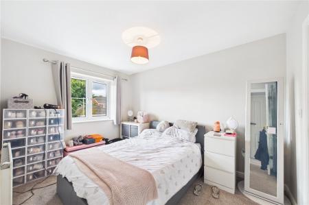 3 bedroom Terraced House to let in Herriard Place, Beggarwood